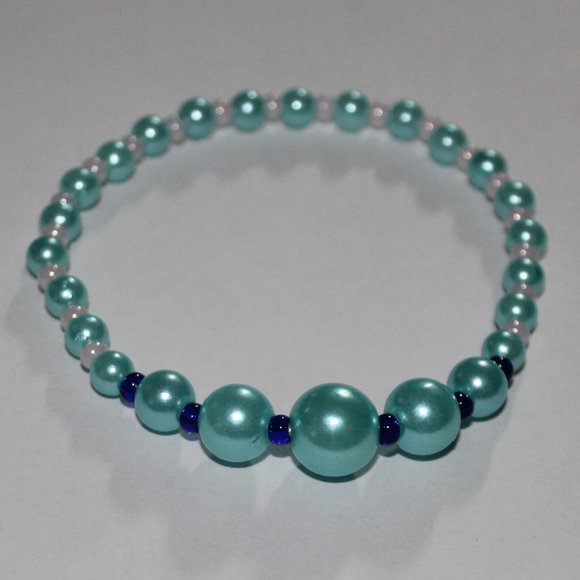 Blue pearl beads with pink and dark blue Czech beads - Picture 3 of 3